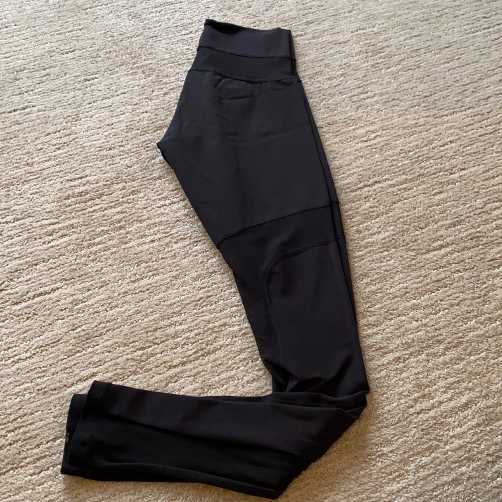Lululemon mesh leggings